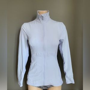 ⭐️ Host Pick ⭐️ Lululemon Round Trip Jacket
Cool Breeze